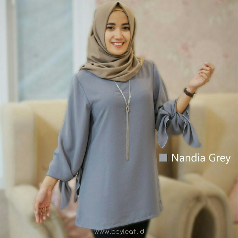 Nandia Grey Blouse Lengan Panjang by Bayleaf