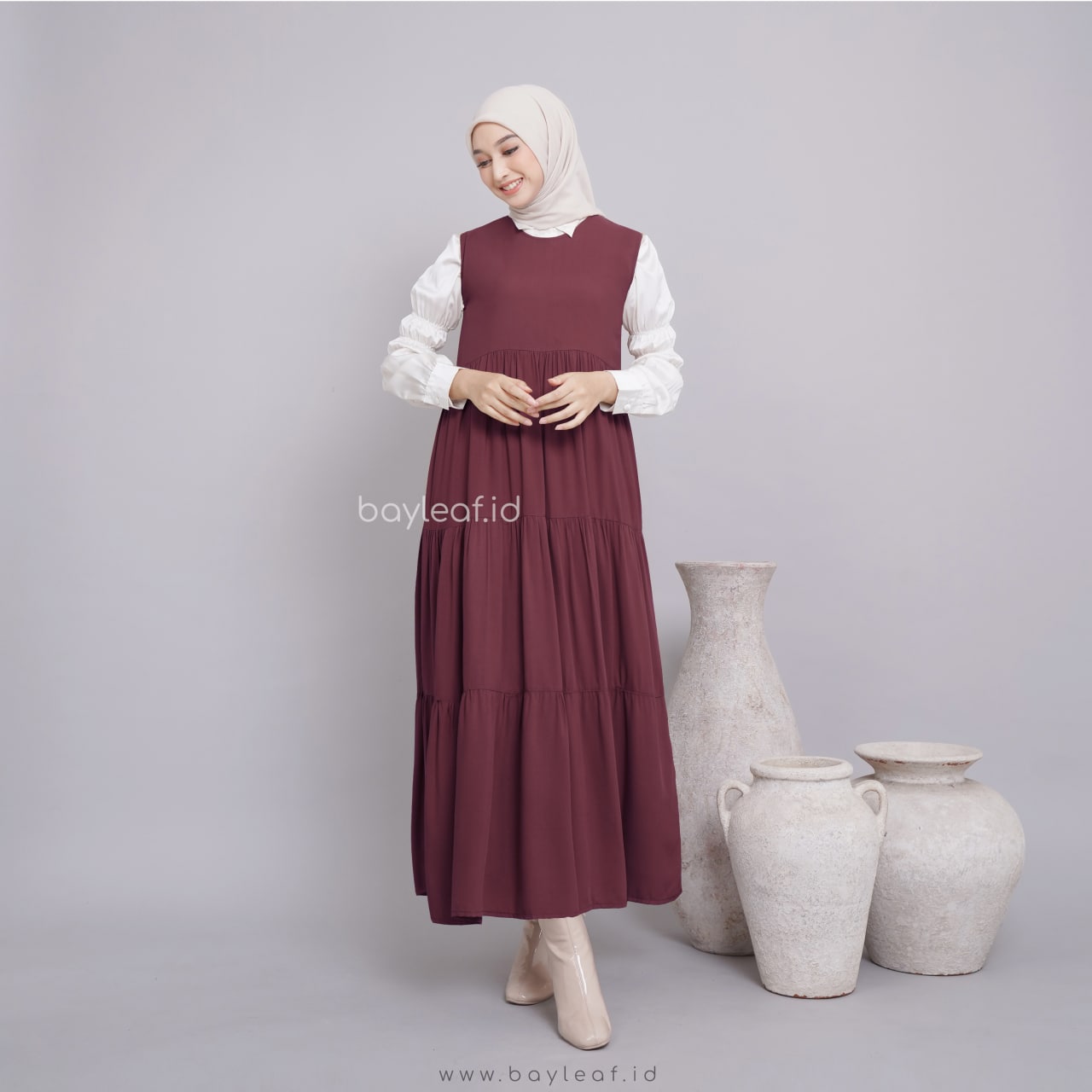 greta-maroon